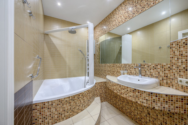 Продам трехкомнатную (3-комн.) квартиру, Давыдковская ул, 16, Москва г
