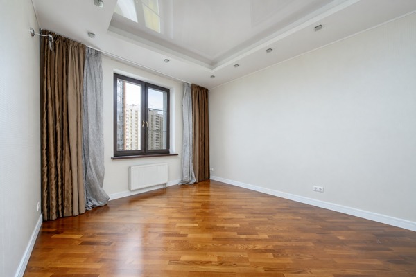 Продам трехкомнатную (3-комн.) квартиру, Давыдковская ул, 16, Москва г