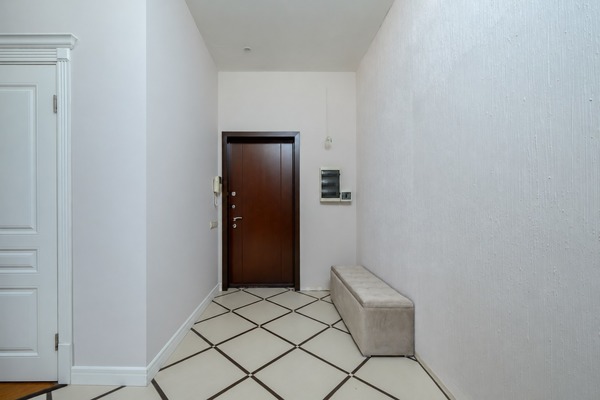 Продам трехкомнатную (3-комн.) квартиру, Давыдковская ул, 16, Москва г