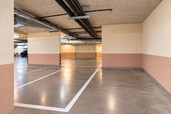Продам трехкомнатную (3-комн.) квартиру, Давыдковская ул, 16, Москва г