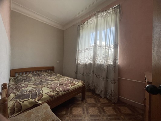 Продам двухкомнатную (2-комн.) квартиру, Суворовская ул, 57, Новороссийск г
