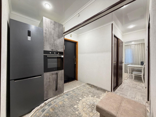 Продам трехкомнатную (3-комн.) квартиру, Кабардинская ул, 206, Нальчик г