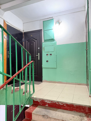 Продам трехкомнатную (3-комн.) квартиру, Кабардинская ул, 206, Нальчик г
