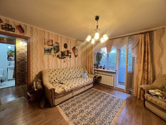 Продам однокомнатную (1-комн.) квартиру, Грэсовская ул, 8, Грэсовский пгт