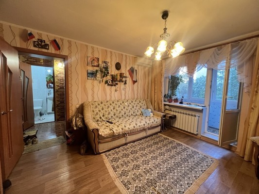 Продам однокомнатную (1-комн.) квартиру, Грэсовская ул, 8, Грэсовский пгт