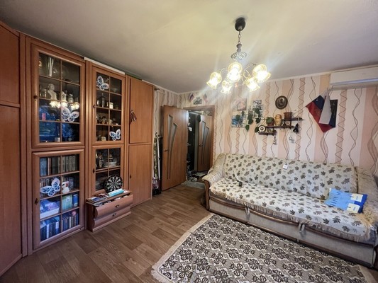 Продам однокомнатную (1-комн.) квартиру, Грэсовская ул, 8, Грэсовский пгт