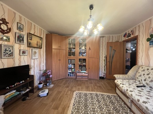 Продам однокомнатную (1-комн.) квартиру, Грэсовская ул, 8, Грэсовский пгт