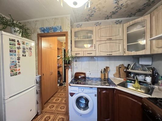 Продам однокомнатную (1-комн.) квартиру, Грэсовская ул, 8, Грэсовский пгт