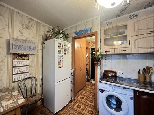 Продам однокомнатную (1-комн.) квартиру, Грэсовская ул, 8, Грэсовский пгт