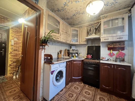 Продам однокомнатную (1-комн.) квартиру, Грэсовская ул, 8, Грэсовский пгт