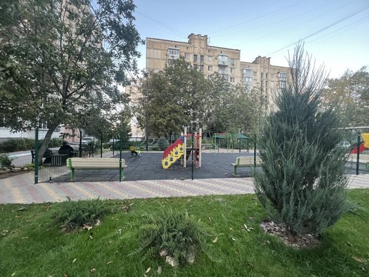 Продам однокомнатную (1-комн.) квартиру, Грэсовская ул, 8, Грэсовский пгт