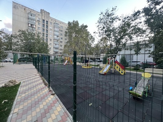 Продам однокомнатную (1-комн.) квартиру, Грэсовская ул, 8, Грэсовский пгт