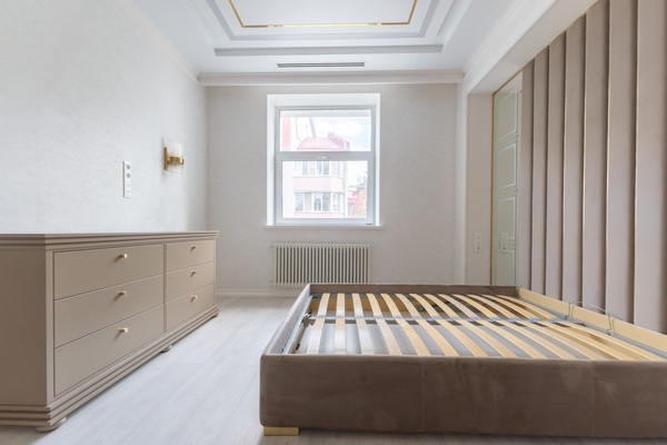 Продам трехкомнатную (3-комн.) квартиру, Достоевского ул, 1, Казань г