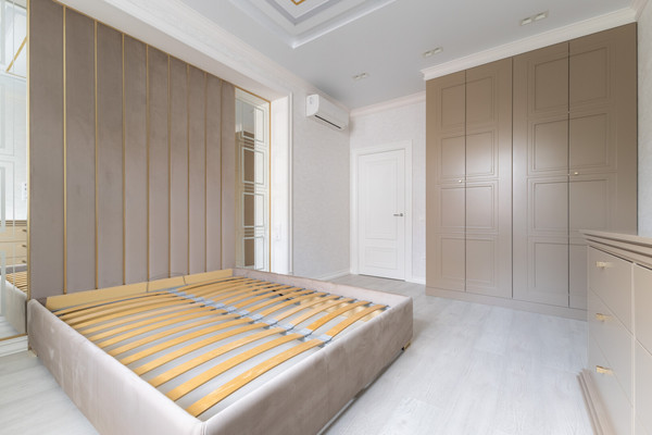 Продам трехкомнатную (3-комн.) квартиру, Достоевского ул, 1, Казань г