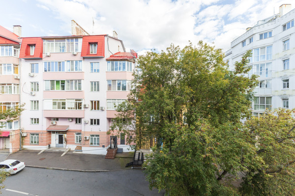 Продам трехкомнатную (3-комн.) квартиру, Достоевского ул, 1, Казань г