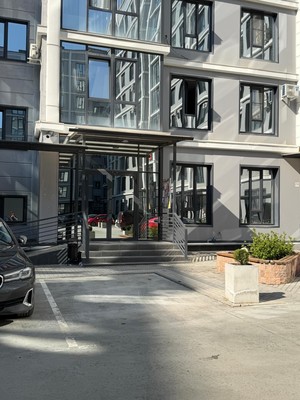 Продам трехкомнатную (3-комн.) квартиру, Тлостанова ул, 32, Нальчик г