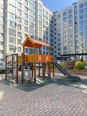 Продам трехкомнатную (3-комн.) квартиру, Тлостанова ул, 32, Нальчик г
