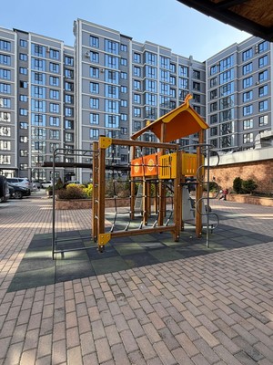 Продам трехкомнатную (3-комн.) квартиру, Тлостанова ул, 32, Нальчик г