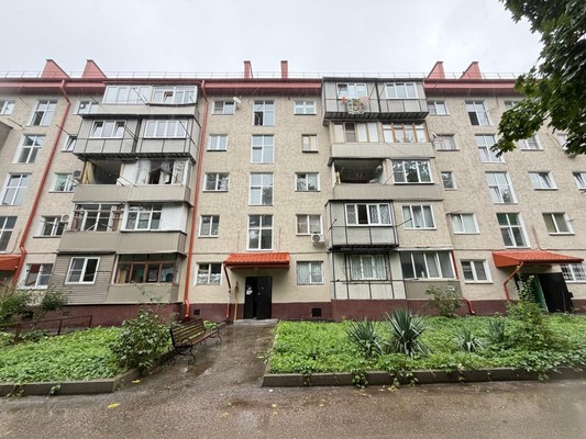 Продам двухкомнатную (2-комн.) квартиру, Байсултанова ул, 25, Нальчик г