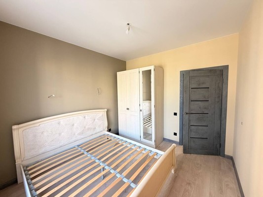 Продам двухкомнатную (2-комн.) квартиру, Крымской весны ул, 5к5, Мирное с