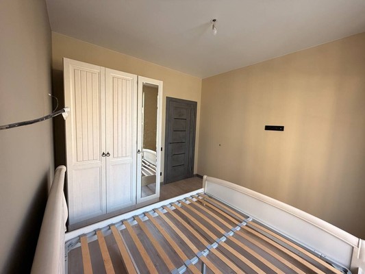 Продам двухкомнатную (2-комн.) квартиру, Крымской весны ул, 5к5, Мирное с