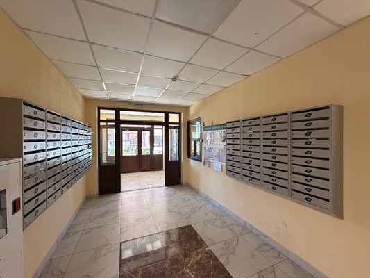 Продам двухкомнатную (2-комн.) квартиру, Крымской весны ул, 5к5, Мирное с