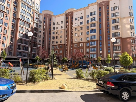 Продам двухкомнатную (2-комн.) квартиру, Крымской весны ул, 5к5, Мирное с