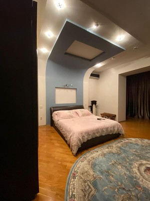 Продам трехкомнатную (3-комн.) квартиру, Социалистическая ул, 215, Ростов-на-Дону г