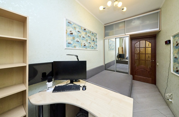 Продам трехкомнатную (3-комн.) квартиру, Пестеля ул, 11А, Санкт-Петербург г