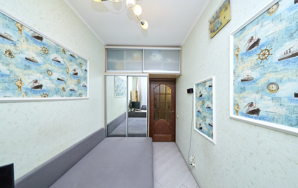 Продам трехкомнатную (3-комн.) квартиру, Пестеля ул, 11А, Санкт-Петербург г