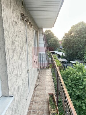 Продам трехкомнатную (3-комн.) квартиру, Ладушкина пер, 13, Калининград г