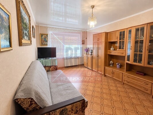 Продам однокомнатную (1-комн.) квартиру, Радистов пер, 2, Калининград г