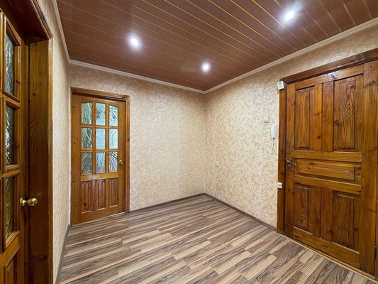 Продам трехкомнатную (3-комн.) квартиру, Шортанова ул, 3, Нальчик г