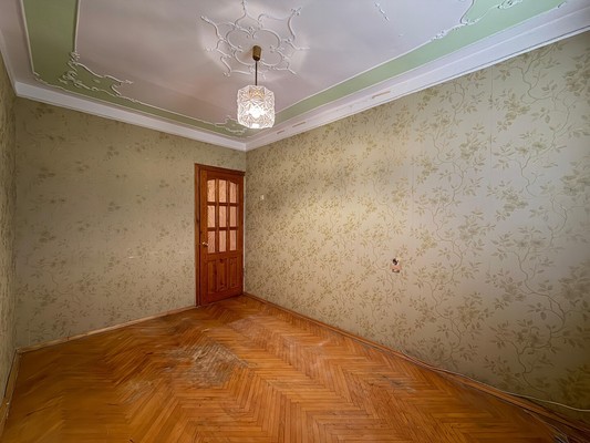 Продам трехкомнатную (3-комн.) квартиру, Шортанова ул, 3, Нальчик г