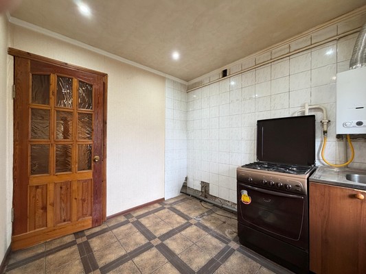 Продам трехкомнатную (3-комн.) квартиру, Шортанова ул, 3, Нальчик г