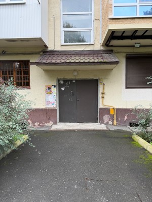 Продам трехкомнатную (3-комн.) квартиру, Шортанова ул, 3, Нальчик г