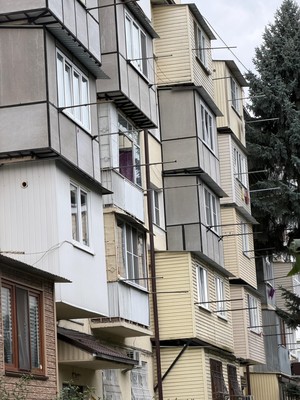Продам трехкомнатную (3-комн.) квартиру, Шортанова ул, 3, Нальчик г