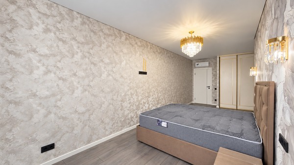 Продам трехкомнатную (3-комн.) квартиру, Береговая ул, 73, Ростов-на-Дону г