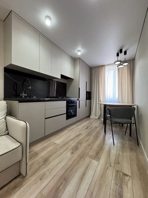 Продам двухкомнатную (2-комн.) квартиру, Победы пр-кт, 87бк1, Евпатория г