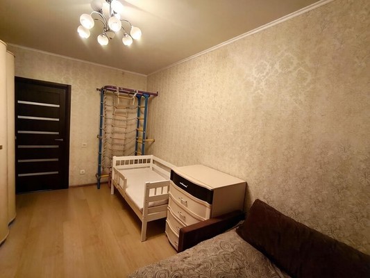 Продам однокомнатную (1-комн.) квартиру, Большая Санкт-Петербургская ул, 106к5, Великий Новгород г