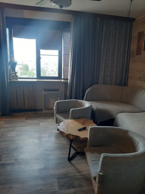 Продам трехкомнатную (3-комн.) квартиру, Строителей пр-кт, 8в, Волгодонск г