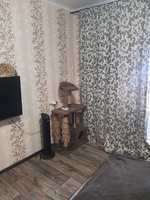 Продам трехкомнатную (3-комн.) квартиру, Строителей пр-кт, 8в, Волгодонск г