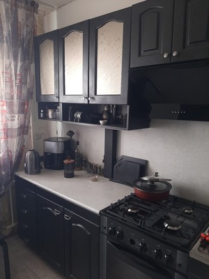 Продам трехкомнатную (3-комн.) квартиру, Строителей пр-кт, 8в, Волгодонск г