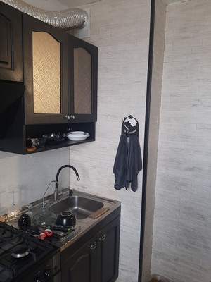 Продам трехкомнатную (3-комн.) квартиру, Строителей пр-кт, 8в, Волгодонск г