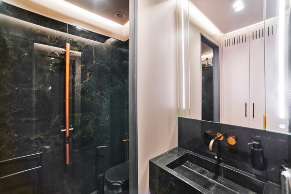 Продам трехкомнатную (3-комн.) квартиру, Севастопольский пр-кт, 22кА, Москва г