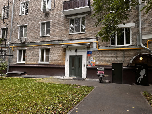 Продам двухкомнатную (2-комн.) квартиру, Ломоносовский пр-кт, 4к1, Москва г