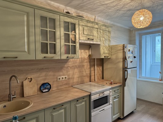 Продам однокомнатную (1-комн.) квартиру, Халтуринская ул, 14к1, Москва г