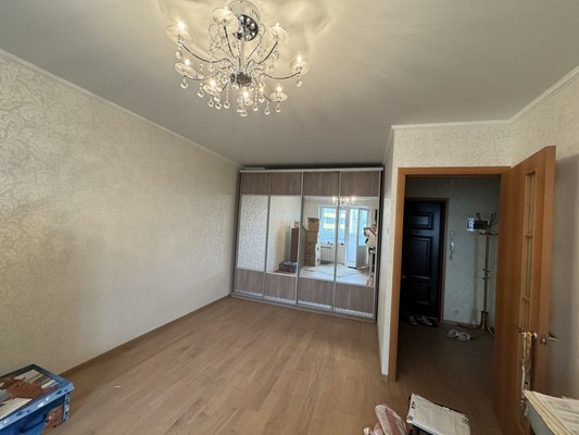 Продам однокомнатную (1-комн.) квартиру, Халтуринская ул, 14к1, Москва г