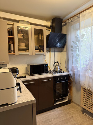 Продам трехкомнатную (3-комн.) квартиру, Лукина ул, 1А, Казань г