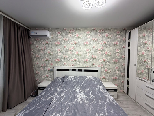 Продам трехкомнатную (3-комн.) квартиру, Лукина ул, 1А, Казань г